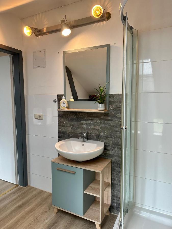 Apartment Zum Bunten Schmetterling Inkl. Parkplatz Ерфурт Екстериор снимка